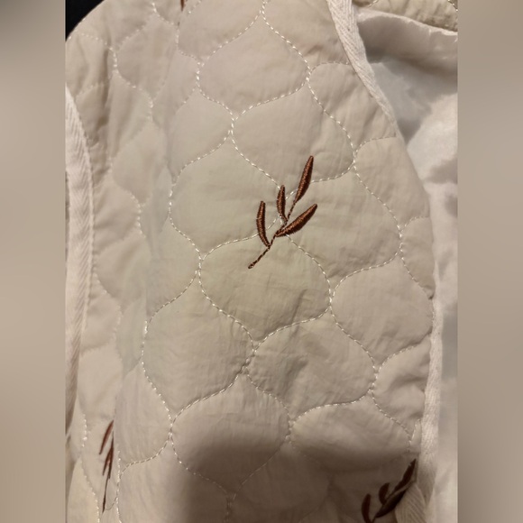 Vero Moda tie front quilted short jacket in cream, size L - Picture 5 of 6